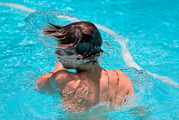 Ojos y niños - Piscina - VERTE Oftalmología Barcelona